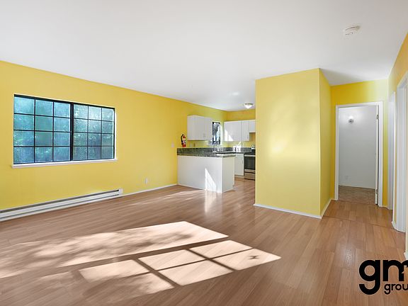 3rd image of 422 Palma St #1