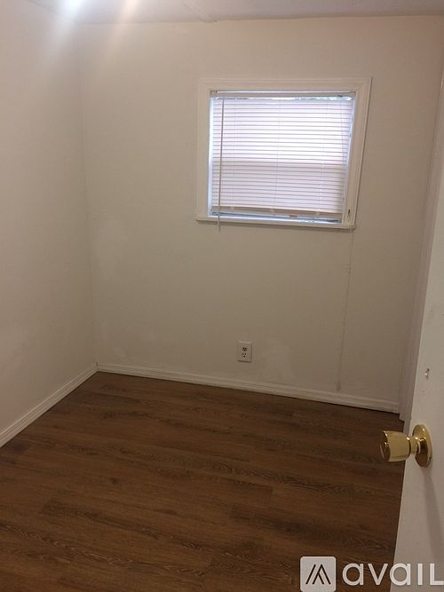 1st image of 8362 SE 11th Ave