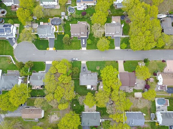 3rd image of 6 Greene Ave