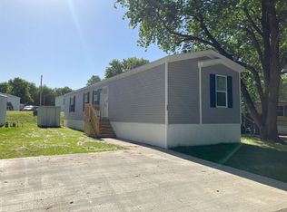 12 Cottonwood Dr, Mount Vernon, IL 62864