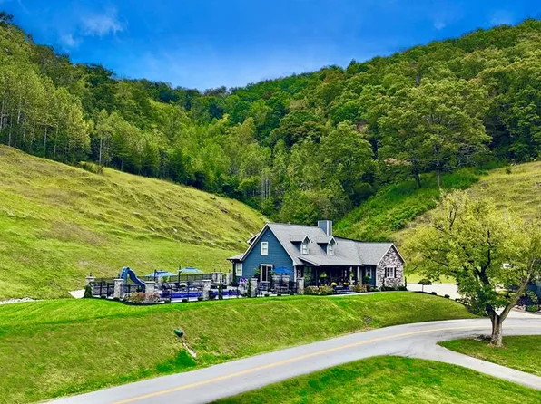 179 State Route 194, Prestonsburg, KY 41653