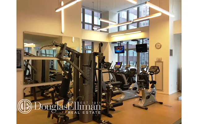 Sold by Douglas Elliman | media 15