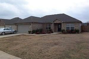 1st image of 3109 Longmeadow Dr