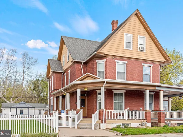 452 Eshelman St, Highspire, PA 17034