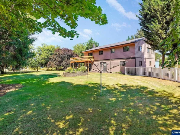 8748 Enclid St NE, Salem, OR 97305