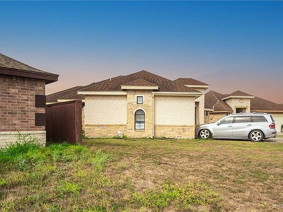 3rd image of 2416 S Hibiscus St