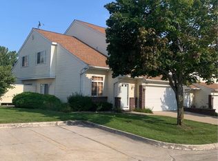3701 Brook Ridge Ct UNIT 201, Des Moines, IA 50317