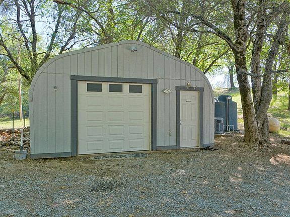 4th image of 6451 Mary Ann Ln