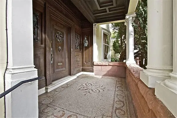 2398 Broadway St — Photo 23