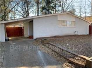 6658 Westfield Dr, Riverdale, GA 30274