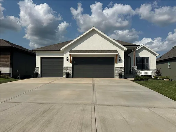 14219 S Houston St, Olathe, KS 66061