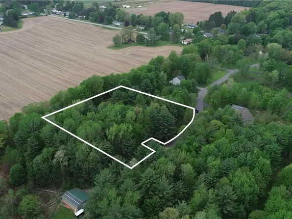 15 Butterfield Dr #76, Kirkville, NY 13082