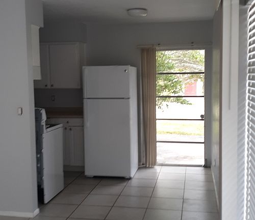 3rd image of 2517 Gary Cir #2517