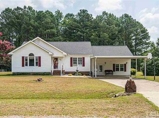 24 Ormond Ln, Selma, NC 27576