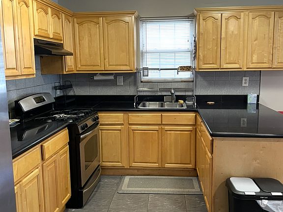 5th image of 7937 67th Dr #1