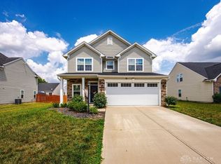 122 Regatta Park Dr, Fairborn, OH 45324