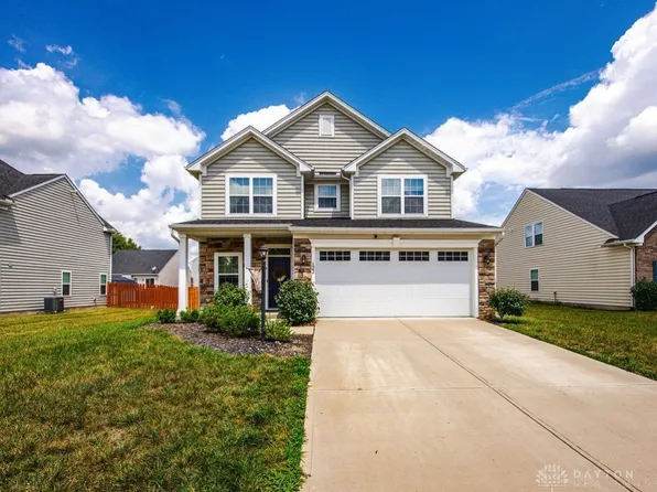 122 Regatta Park Dr, Fairborn, OH 45324