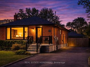 12 Elinor Ave, Toronto, ON M1R 3H2