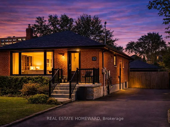 12 Elinor Ave, Toronto, ON M1R 3H2