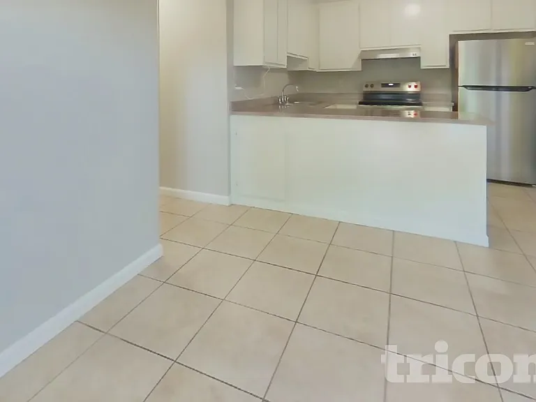 6644 Hometown Way — Photo 4