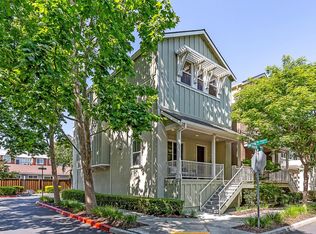 138 Iris Dr, Mountain View, CA 94041