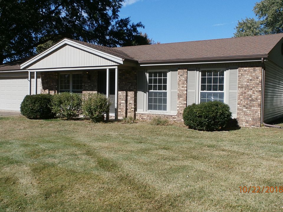1st image of 3206 W Hawthorne Ct