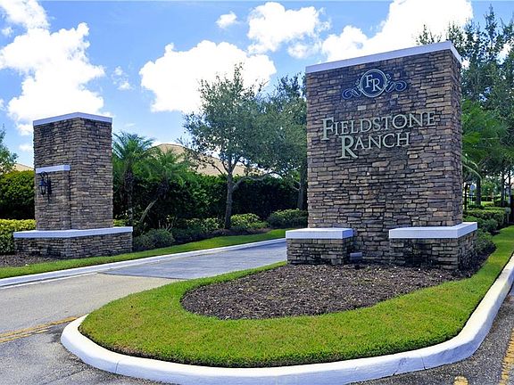 3rd image of 5870 Venetto Way