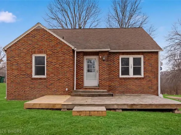 135 Park St, Carlisle, IA 50047