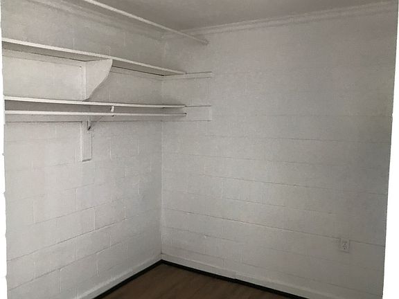4th image of 1341 Lewis St
