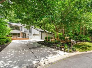 4290 Inverness Ct NE, Roswell, GA 30075