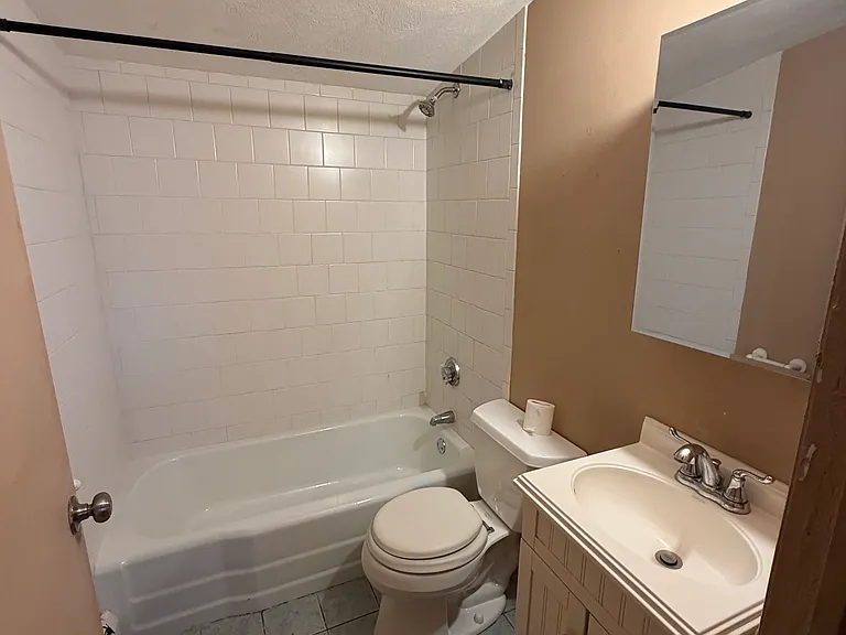 5 Cliff St #5 — Photo 4