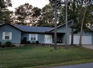 19 Indian Wells Dr, Eureka Springs, AR 72631