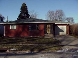 620 Dunham St, Burlington, IA 52601