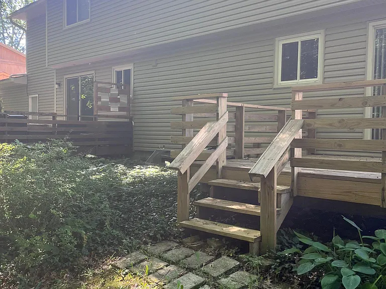 3365 Hiwood Ave — Photo 16