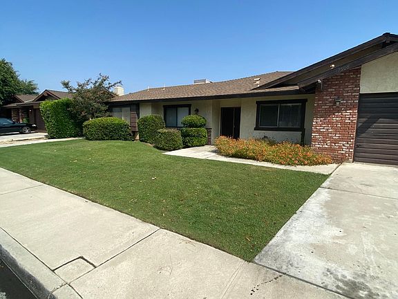 2nd image of 7508 Stockdale Hwy APT B