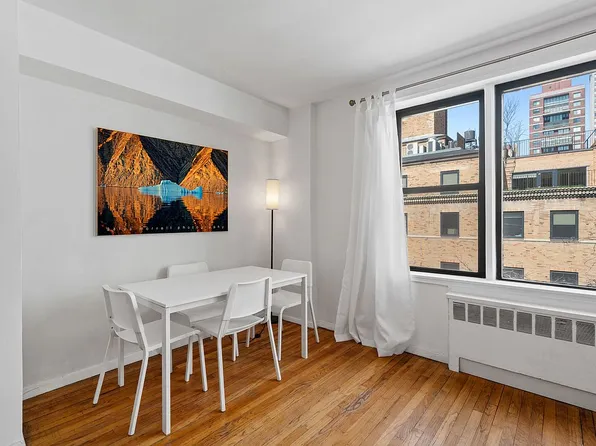 330 E 70th St APT 6D, New York, NY 10021