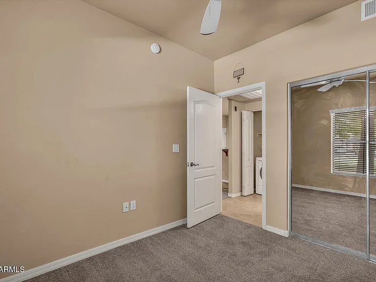 1351 N Pleasant Dr #1060 — Photo 16