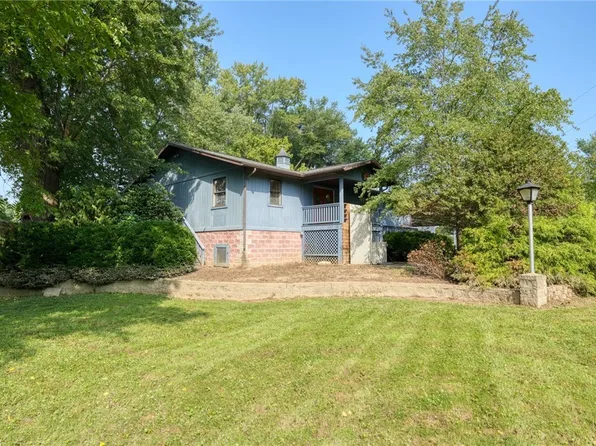 7707 Pioneer Dr, Blue Rock, OH 43720