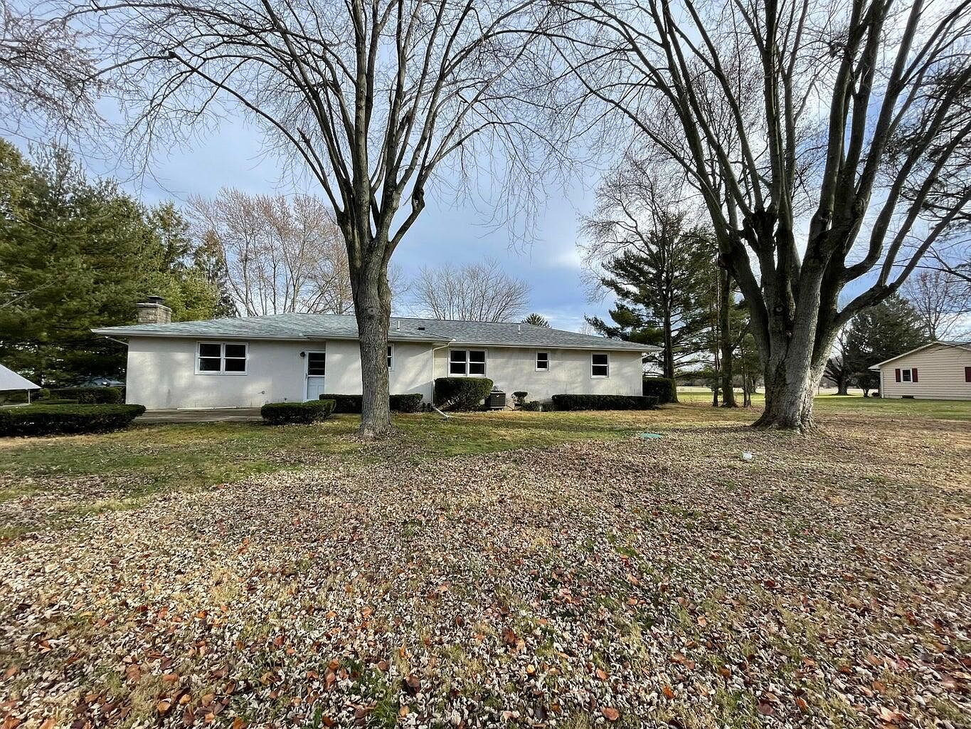 Listing photo 2 for 10555 Lockbourne Eastern Rd