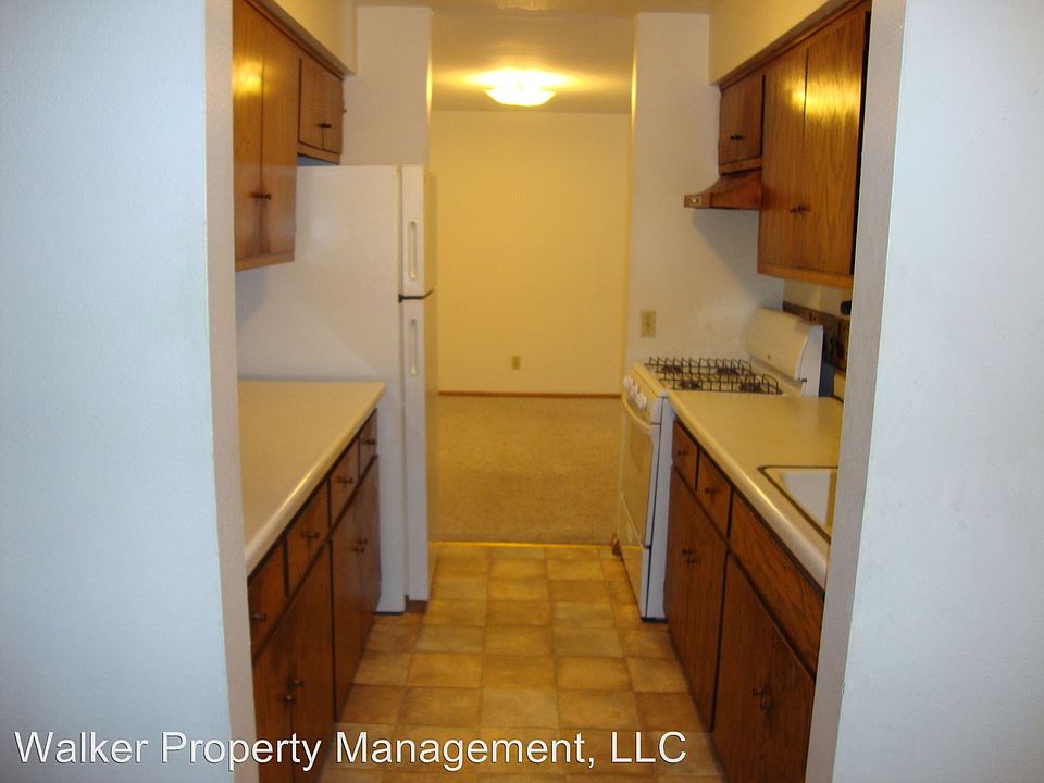 2nd image of 830 Harding St APT 208