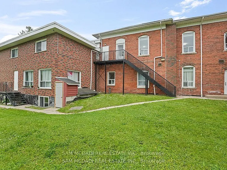 15 Faulkner St #104 — Photo 12