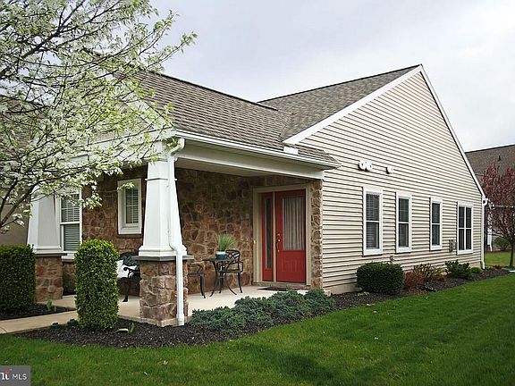 3rd image of 1027 Percy Ln #L-0210