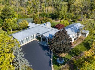 1551 Mill Trl, Highland Park, IL 60035