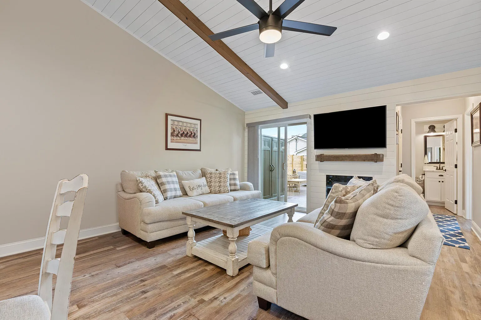 329 Bradford Colony Dr photo 1