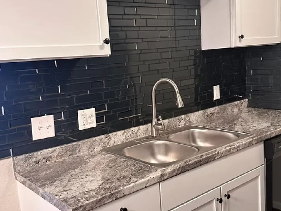 Sonterra West Apartments