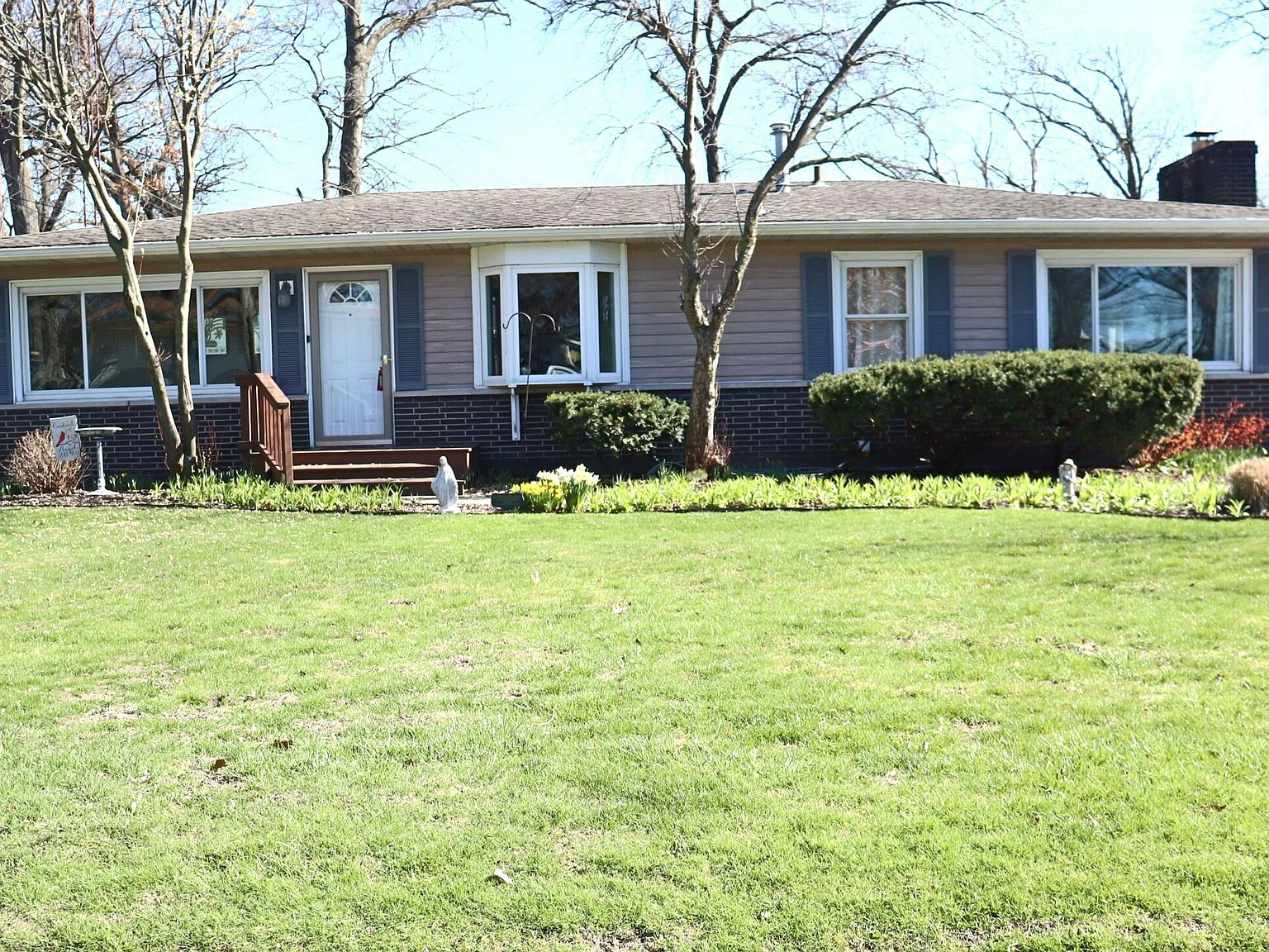 6323 Venus Ave, Portage, IN 46368 | Zillow