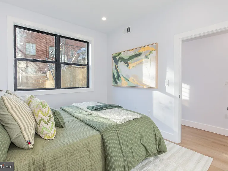 1012 17th Pl NE #1 — Photo 11