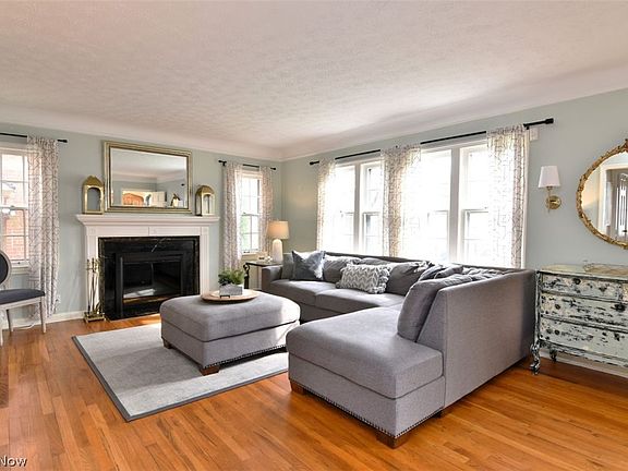 5th image of 2556 Fenwick Rd