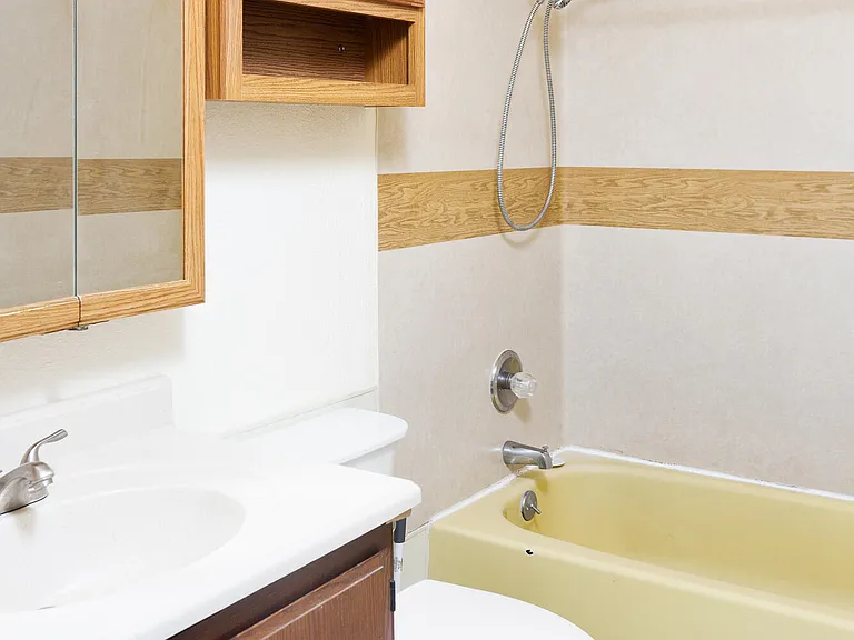 3855 Randolph St — Photo 3
