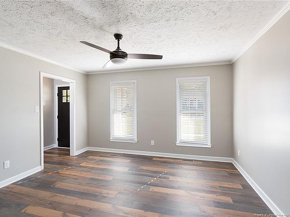 4th image of 4112 Vann Dr